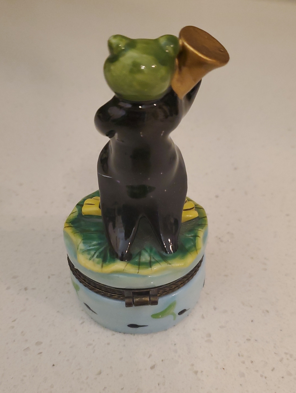 Frog Playing Horn Miniature Hinged Trinket Treasure Box - Picture 5 of 7